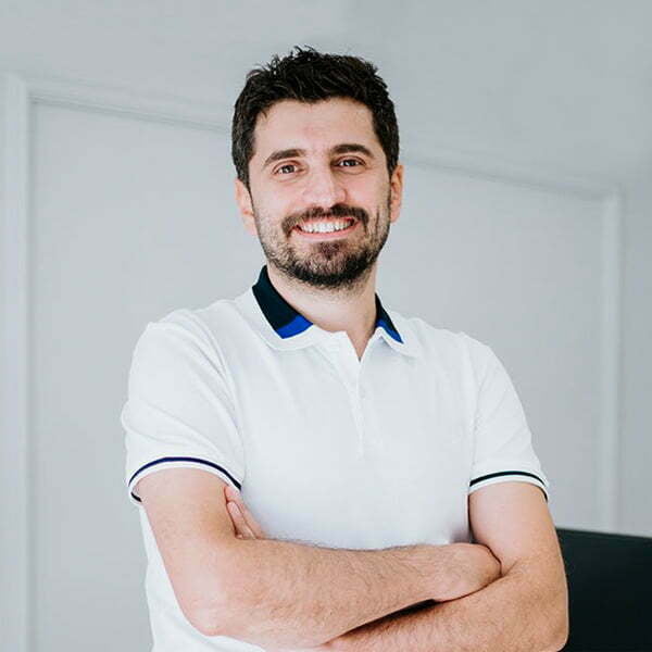 DR. ÖMER TAKEŞ